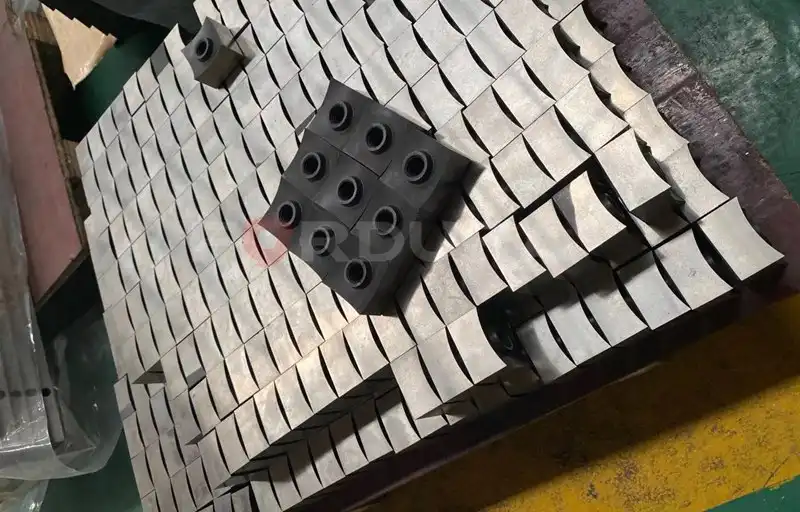 fly knife in single shaft shredder